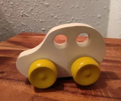 Vintage Wooden Montgomery Schoolhouse Inc.  Rattly Car Pre-owned Good Condition  • $10.25