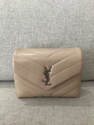 $1700 • Buy Saint Laurent YSL Toy Lou Lou Bag - Excellent Condition