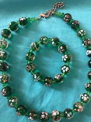 Murano Green With Daisies Glass Beads Alloy Iron Necklace & Bracelet Box Set NEW • $35.99