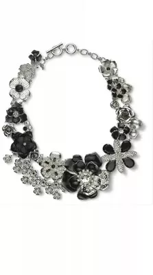 $27.99 • Buy White House Black Market Faux Pearl Rose Statement Necklace Brand New In Bubble 