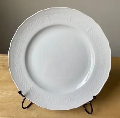 5 KAiSER BELVEDERE 8  White Embossed Basketweave Rim Salad Plates - VGUC • $60
