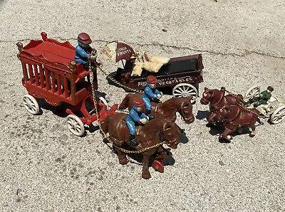 Cast Iron Circus Horse Drawn Wagon W/ Bear Original | CAST IRON TOY LOT • $175.99