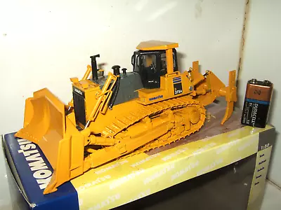 First Gear 0216 Komatsu D-375A Bulldozer/Tractor Diecast Model In 1:50 Scale • £82.85
