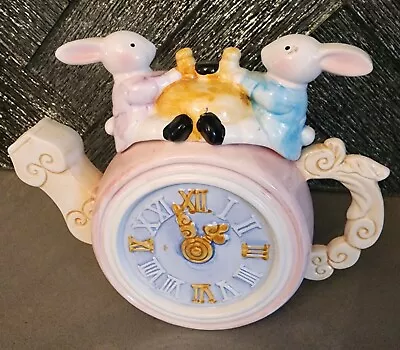 Vintage BUNNY RABBIT TEAPOT CLOCK Alice In Wonderland. Novelty. Mad Hatter.  • $19