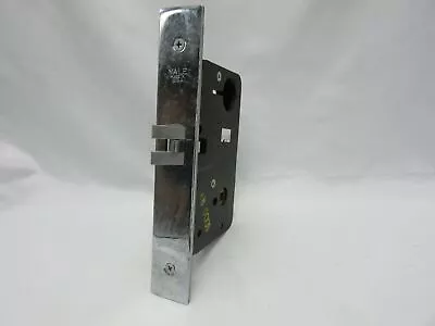 Yale Commercial Exterior Chrome Face Door Lock 8000 RH  • $49.79