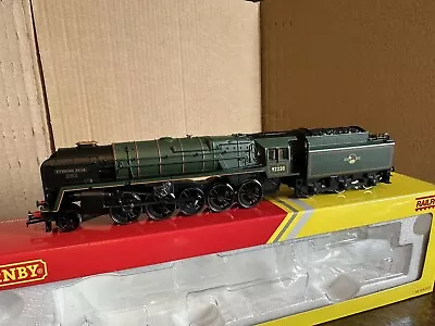 Hornby Railroad Class 9F 2-10-0 92220 Evening Star Locomotive - Green • £40