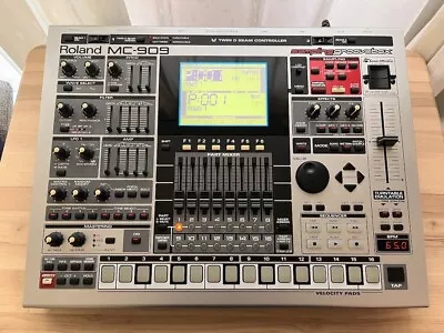 Roland MC-909 Music Sampler Sampling Groovebox Drum Machine Synthesizer • $590