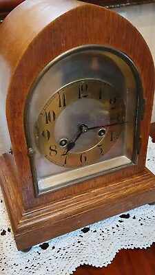 E Mantle Chime Clock Walnut/Oak • £120