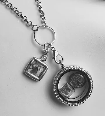Personalized Clip On Dangle Photo Charm For Living Locket Floating Glass Pendant • $9.99