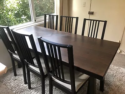 Table   6 Chairs   Rug • $750