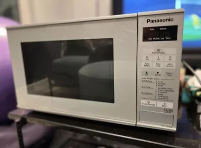 Microwave Oven Panasonic NN-E281MMBPQ • £69