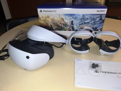 $800 • Buy PlayStation PS5 VR2 Headset Bundle 