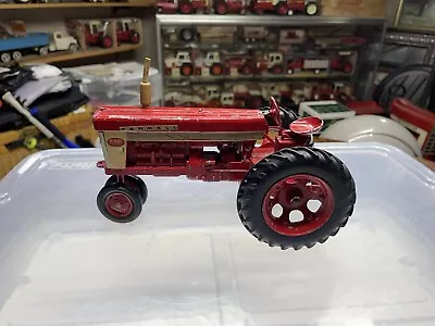 EARLY 560 W/ 2 Point Hitch. ORIGINAL ERTL RED INTERNATIONAL IH FARMALL 560 • $70