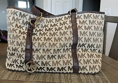 Michael Kors Signature Large Tote NWOT’s!! • $59.99