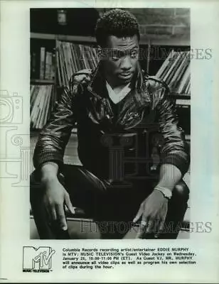 1984 Press Photo Comedian Eddie Murphy On MTV As Guest Video Jockey - Nop65202 • $15.99