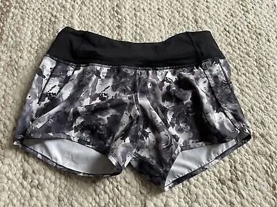 Lululemon Run Speed Shorts Black With Flowery Pattern Women's Size 4 • $16