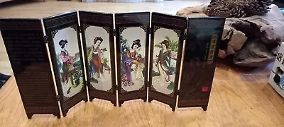 Japanese Lacquered Folding Screen Ornament • £19.99