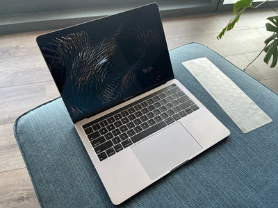 £480 • Buy Macbook Pro 2018 (Space Grey) - 13  With Touch Bar And 4x USB C Ports