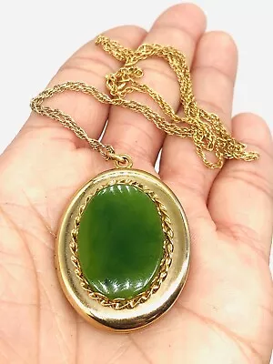 Vtg 1/20 12K GF Gold Filled Green Jadeite Glass Oval Locket Pendant Necklace • $75