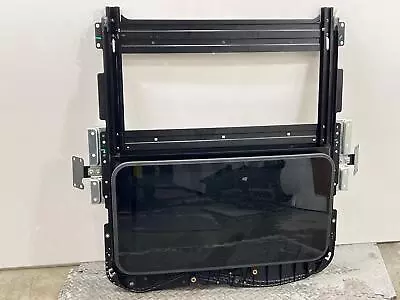 2014 - 2021 Maserati Ghibli S Sunroof Moonroof Frame W/ Sliding Glass Oem • $399.88