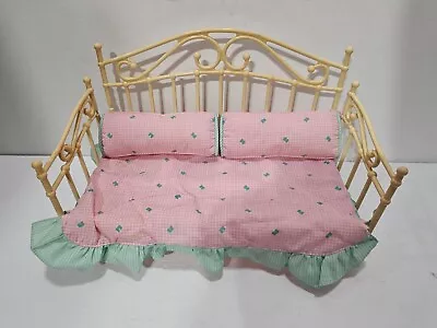 Vintage 1988 Hasbro Maxie Day Dreaming Bed Original  • $39.99