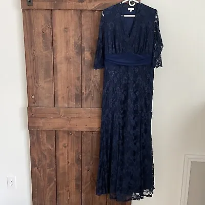 Kiyonna Screen Siren Lace Gown Size 1X Maxi Dress Navy Blue 3/4 Sleeves • $31.99