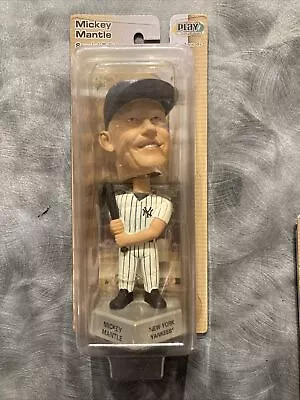 2003 Upper Deck Playmakers MICKEY MANTLE Special Edition Bobblehead • $48