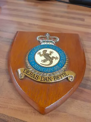 Royal Air Force Communications Centre Singapore Wall Plaque . • £10