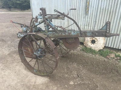 £475 • Buy Ransomes Mole Plough Crawler Tractor Fordson Ferguson County Roadless