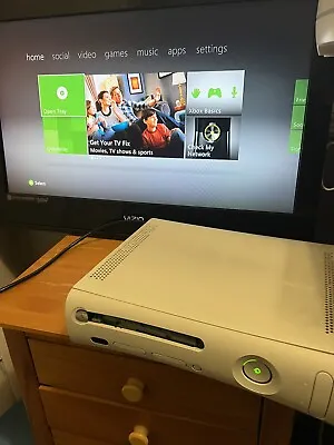 Microsoft Xbox 360 White Console Only No HDD - For Parts/ READ DESCRIPTION (PR3) • $21.99