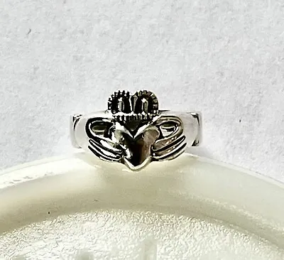 Vintage Sterling Silver 925 Irish Claddagh Crown Heart In Hands Ring Sz 6 4g • $19.95