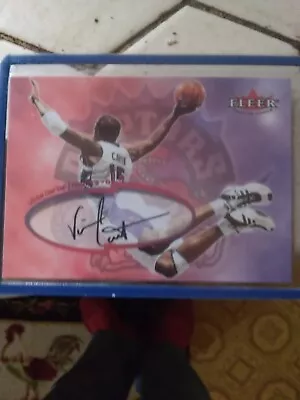 Fleer Vince Carter Autograped Card 2000 • $100