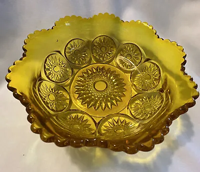 Vintage Sun Starburst Pattern Pressed Cut Amber Glass Bowl Scalloped Edge 8 1/8” • $5