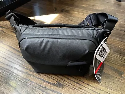 Peak Design - Everyday Sling V2 Camera Sling Bag - Black • $69.99