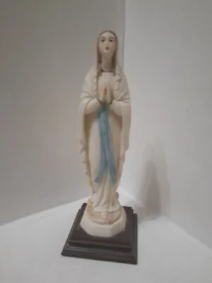 Vintage G. Ruggeri Virgin Mary Sculpture Italy 8.5 In • $29