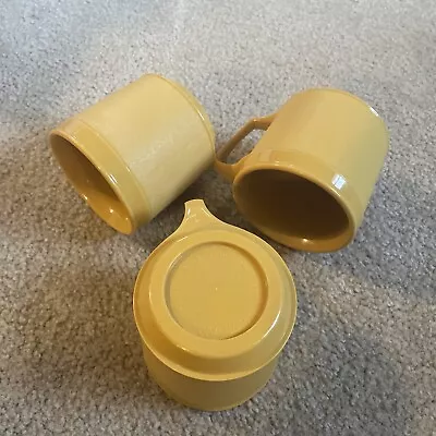 Vintage Aladdin Synergetics Inc. Yellow  Plastic  Coffee /Tea Mugs Set Of 3 • $9.99