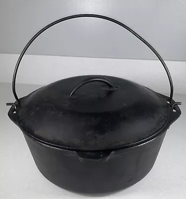 Vintage Cast Iron 10 1/4 No 8 Dutch Oven W/ Bail Handle & Lid Camping Cookware • $64.99