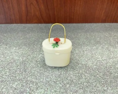 Vintage Mini Rubber 1.25  White Container Holder Case - Rose Soft Opens Closes • $20.49