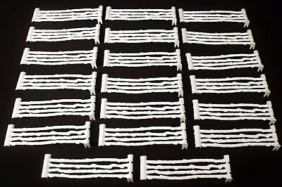 50'S NRMT MARX WESTERN SPLIT RAIL FENCE BRIGHT WHITE 20 PIECES 6 3/8  X 1  7/8  • $30