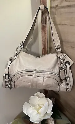 👜Women’s B Makowsky Cream Leather Shoulder Bag With Silver Accents • $55