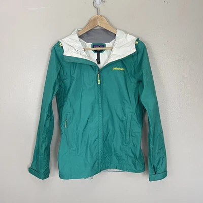 $60 • Buy Patagonia Women’s Torrentshell Rain Jacket In Emerald Size S