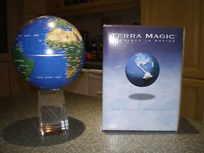 £12.99 • Buy   Floating Globe   Desk Ornament Terra Magic Elegance In Motion By Fascinations