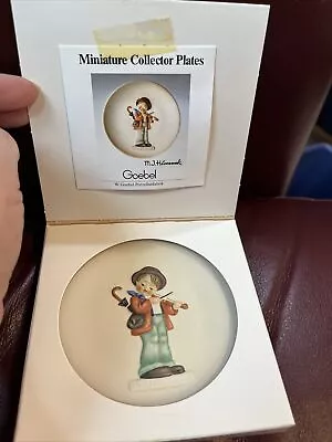 Goebel Hummel 1984 Miniature PlateLittle Fiddler Boxed • $3.99