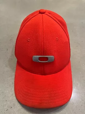 Oakley Hat S/M Red Flex Metal Logo Classic Low Cap • $12