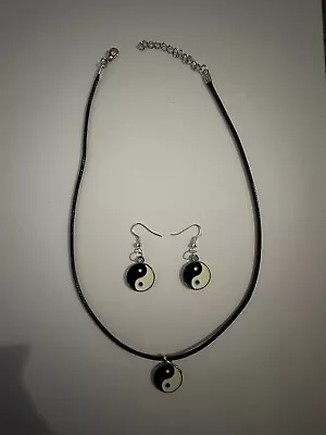 Yin Yang Charm On Black Leather Cord Necklace And Earrings • £2.25