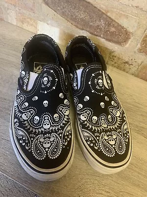 Vans Men’s UK Size 4.5 Slip On Vans Black And White Skull Shoes • £17.99
