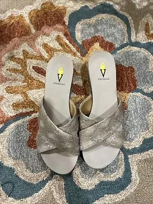 Volatile Slip-on Wedge Sandals Size 11 White & Gold Snakeskin • $25