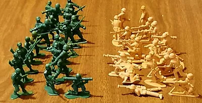 Vintage Plastic Toy Soldiers Pre-1970 42 Pcs 1.3 - 2  Tall • $8