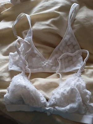 £4.99 • Buy X 2 White Jack Wills Bralettes Size 8. No Padding No Wires. Comfortable Fit.