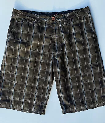 Vintage Quiksilver Mens Casual Chino Button Shorts Pants Brown Tartan Size 33 • $23